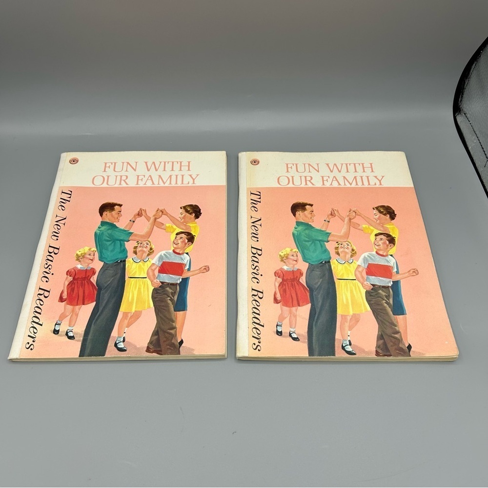 Vintage 1962 Fun With Our Family Reader Set Scott Foresman Mid Century - Picture 2 of 7
